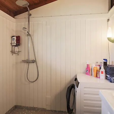 Vakantiehuis 6 Person *